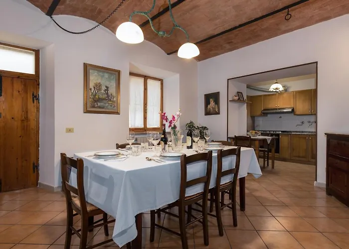 Enchanting Flat With Patio In Abbadia A Isola