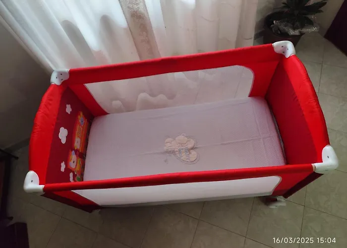 Enchanting Flat With Patio In Abbadia A Isola Apartament Monteriggioni